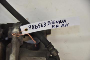 Суппорт тормозной задний правый TOYOTA SIENNA 11-16