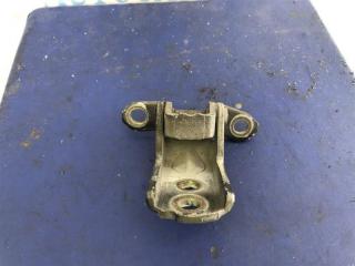 Петля двери верхняя передняя правая QX56 / TITAN / ARMADA 04-16 2004 Внедорожник 5.6