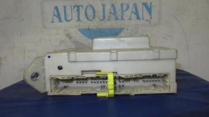 Блок предохранителей салон GS350 GS300 05-11