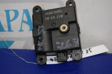 Моторчик заслонки печки FX S50 03-08 2007 Внедорожник 3.5