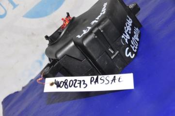Блок предохранителей моторный отсек PASSAT B7 11-15 2013 A32 2.5 CBUA