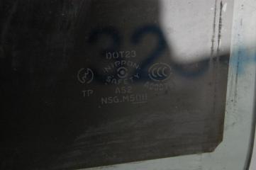 Стекло двери заднее левое INFINITI M35/M45 04-10