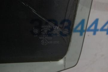 Стекло двери заднее левое INFINITI M35/M45 04-10