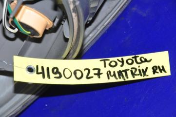 Фонарь наружный задний правый MATRIX 02-08 2005 ZZE132 1.8L 1ZZ-FE