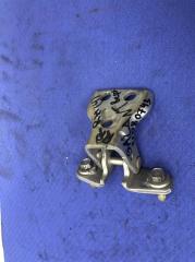 Петля двери верхняя задняя правая MITSUBISHI GALANT 03-12 Б/У Петля двери верхняя задняя правая MITSUBISHI GALANT 03-12