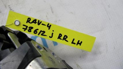 Замок двери задний левый RAV4 05-12