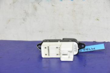 Кнопка стеклоподъемника задняя MAZDA 6 GG 02-07