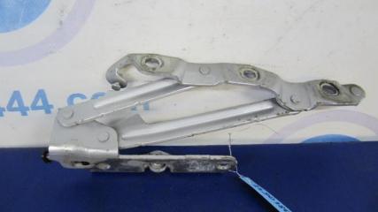 Петля крышки багажника правая INFINITI G25/G35/G37/Q40 06-14