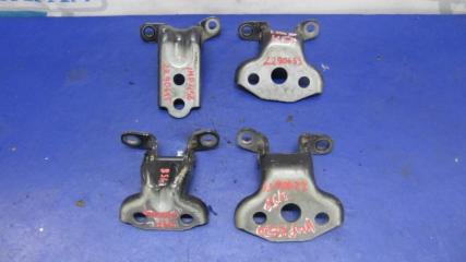 Петля двери IMPREZA 11-17