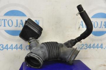 Патрубок воздушного фильтра TOYOTA CAMRY 50 12-15