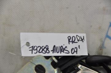 Ремень безопасности задний TOYOTA AURIS 06-12