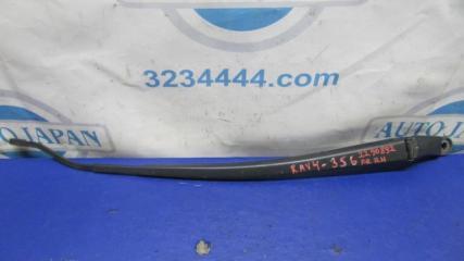 Поводок стеклоочистителя передний RAV4 05-12