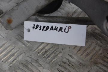 Трапеция стеклоочистителей AURIS 06-12