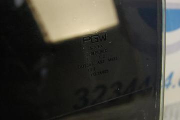 Стекло двери заднее левое TOYOTA PRIUS - 30 09-17