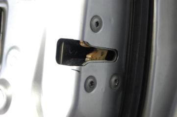 Дверь передняя правая MURANO Z50 02-07