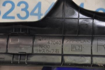 Накладка порога внутрення PRIUS - 30 09-17