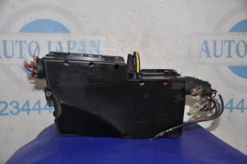 Блок предохранителей моторный отсек 3 BK 03-08