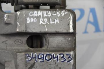 Суппорт тормозной задний левый CAMRY 55 14-17