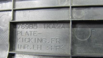 Накладка порога внутрення передняя левая NISSAN JUKE 10-19