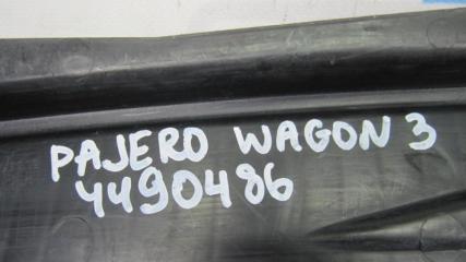Пластик под лобовое стекло / Жабо PAJERO 99-06