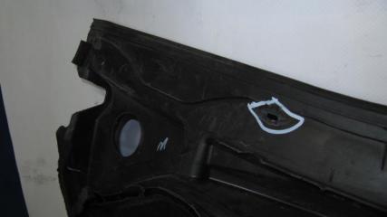 Пластик под лобовое стекло / Жабо VENZA 09-16