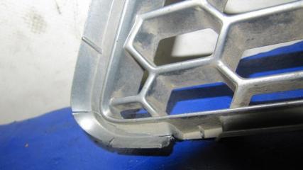 Решетка радиатора передняя правая L200 06-14