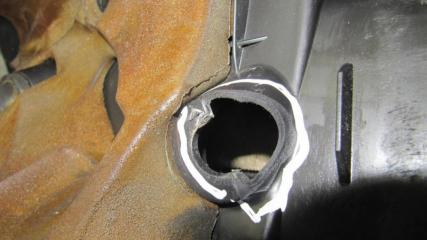 Корпус воздушного фильтра левый LS600HL 06-17 2008 Седан 5.0