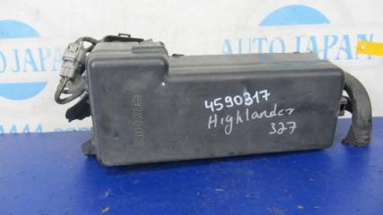 Блок предохранителей моторный отсек HIGHLANDER 01-07 2006 ACU20 2.4 2AZFE