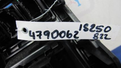 Накладка торпедо IS250/350 05-13 2010 Седан 2.5