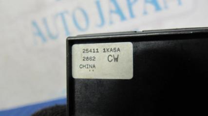 Кнопка стеклоподъемника передняя правая SENTRA B17 12-21