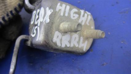 Петля двери верхняя задняя правая TOYOTA HIGHLANDER 01-07 ACU20 2.4 2AZFE