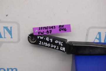 Поводок стеклоочистителя передний правый PASSAT B7 11-15 2013 A32 1.8 CPRA