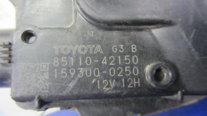 Моторчик стеклоочистителя передний RAV4 05-12