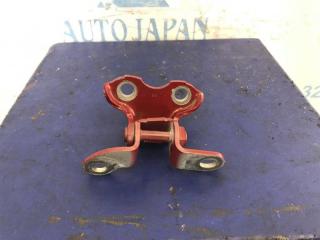 Петля двери верхняя задняя правая GS 12- 2015 Седан 8ARFTS 2.0TURBO