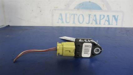 Датчик удара передний левый TOYOTA AVENSIS 03-08