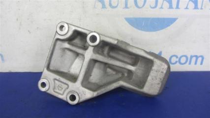 Кронштейн опоры двигателя левый INFINITI M35/M45 04-10 Седан 3.5 VQ35DE