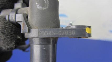 Датчик ABS передний левый CAMRY 40 06-11