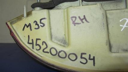 Фонарь наружный задний правый M35/M45 04-10