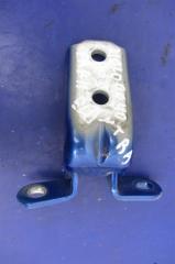 Петля двери нижняя задняя левая TOYOTA AVALON 05-12 GSX30 3.5 2GR-FE