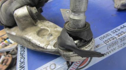 Рычаг передней подвески нижний передний левый MURANO Z51 07-14