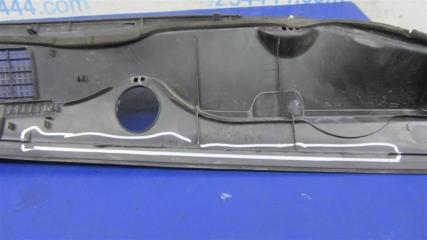 Пластик под лобовое стекло / Жабо VENZA 09-16 2010 AGV10 2.7 1ARFE