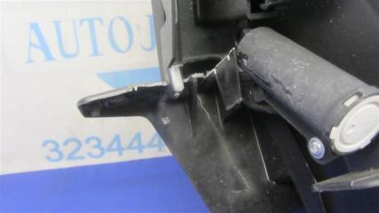 Бардачок FOCUS 10-18 2014 Хетчбек 2.0