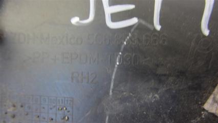 Заглушка ПТФ передняя правая JETTA USA 10-17