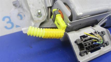 Подушка безопасности в колени левая VENZA 09-16 2009 AGV10 2.7 1ARFE