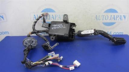 Блок предохранителей моторный отсек TUNDRA 13- 2014 GSK51 4.0 1GRFE