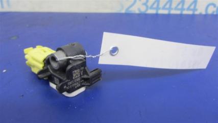 Датчик удара задний INFINITI QX56 / TITAN / ARMADA 04-16 Внедорожник 5.6