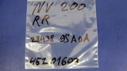 Датчик парктроника NV200 USA 13-