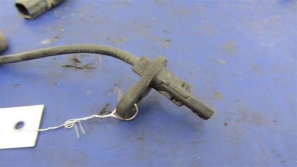 Датчик ABS задний левый TOYOTA SIENNA 11-16 GSL30 3.5 2GR-FE