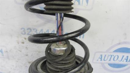 Амортизатор передний левый TOYOTA COROLLA 150 06-13