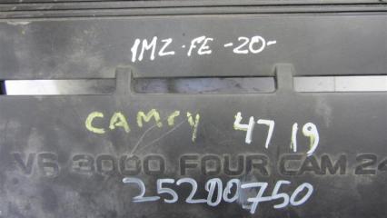Накладка двигателя декоративная CAMRY 20 96-02 1MZ-FE